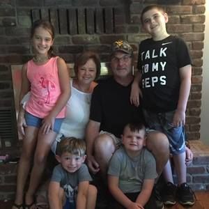 Meet your Posher, Leslie